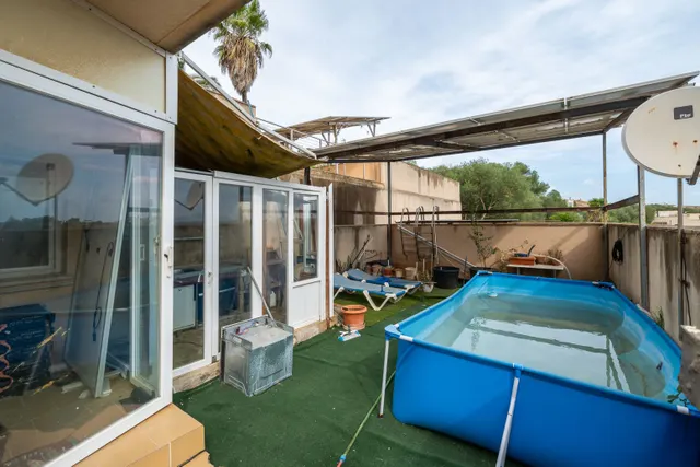 Planta baja con amplia terraza y parking — 42