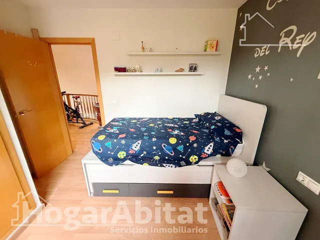 ¡encantador chalet! amplio y sofisticado con piscina, garaje y dos terrazas — 22