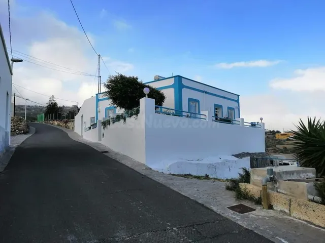 ¡Descubre tu refugio perfecto en el campo! Casa Rústica: Un 