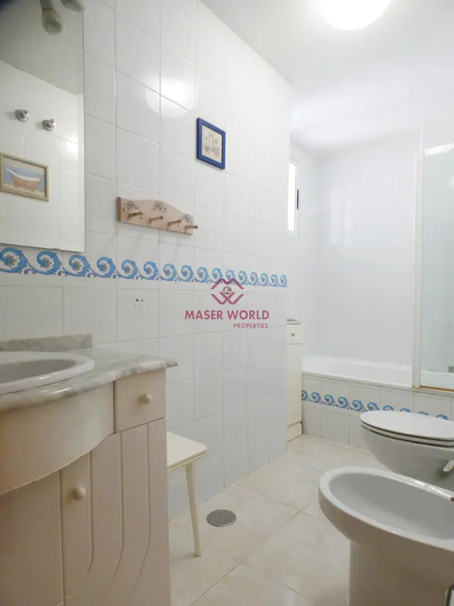 SE VENDE PISO EN RESIDENCIAL CON PISCINA COMUNITARIA Y GARAJE MUY CERCA DE LA PLAYA — 17