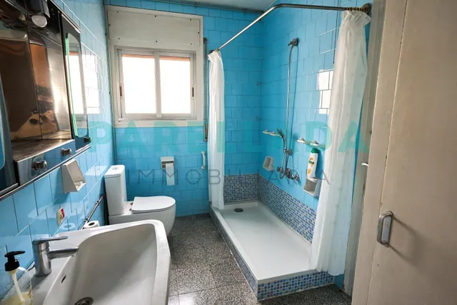 Casa típica en Badalona con patio y dos terrazas a 5 min del mar — 31