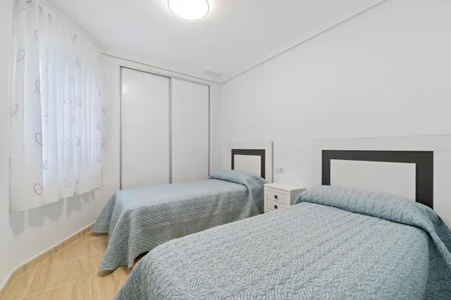 Amplio apartamento reformado en el corazón de Formentera del Segura — 6