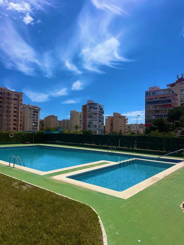 FANTÁSTICO PISO CON VISTAS AL MAR EN UNA DE LAS MEJORES ZONAS DE ALICANTE — 14