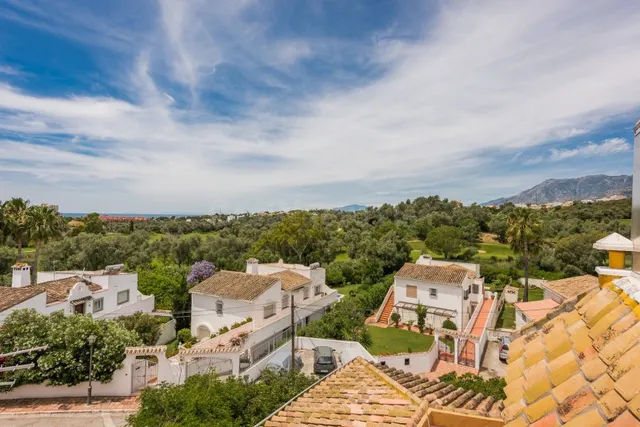 Chalet 9 habitaciones 712m² en venta - Altos de Estepona — 2