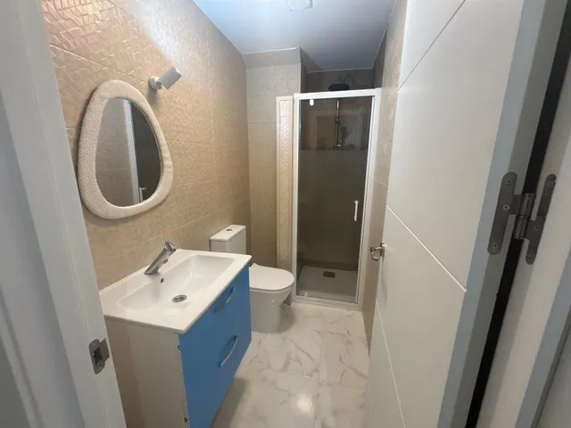 PIso    centrico de tres dormitorios y tres baños — 14