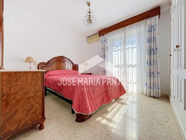 Adosado cuatro dormitorios con sótano y buhardilla — 27
