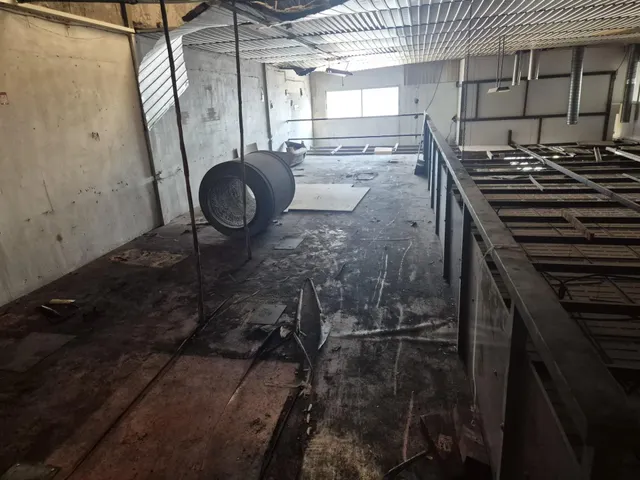 Se alquila nave en Elda — 28