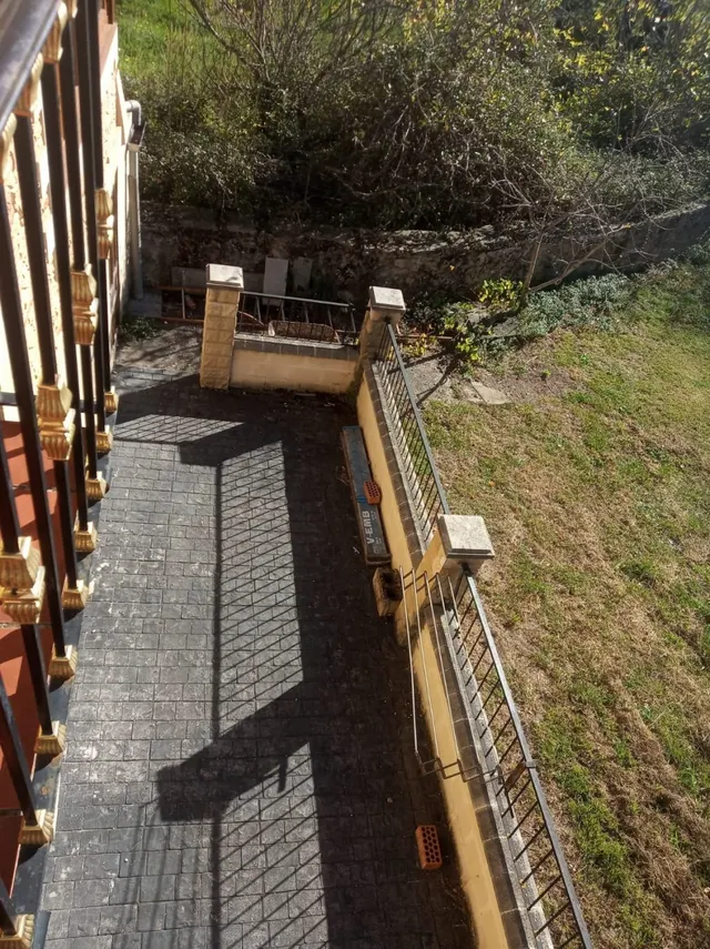 Céntrico !! Se Vende Chalet en Valle de Mena — 36