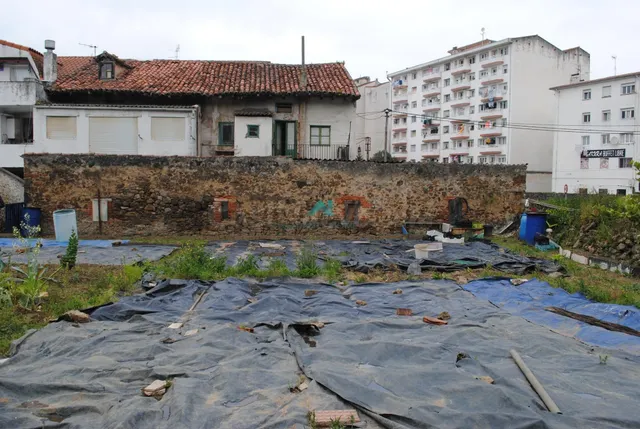 Se vende casa con terreno urbano en Colindres - foto 3