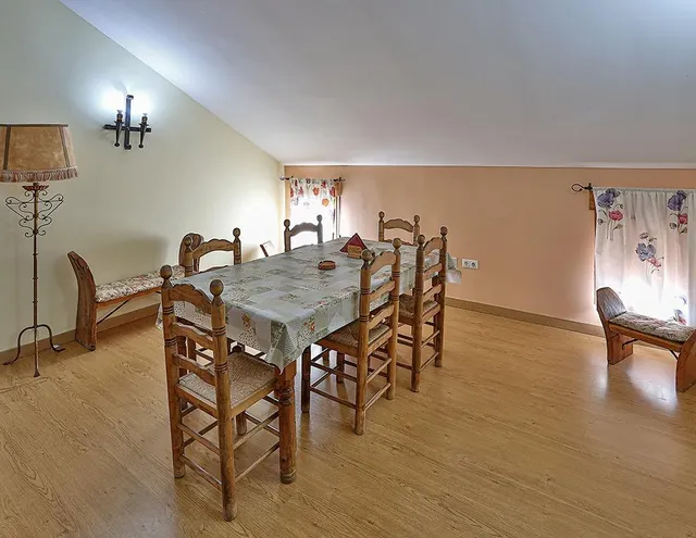 RESTAURANTE Y CASA RURAL EN VENTA O TRASPASO, LA SANTA ESPINA (VALLADOLID) — 34