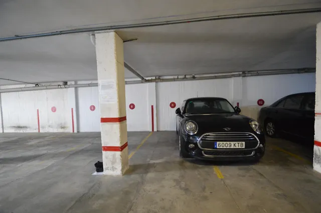 PLAZA PARKING PARA MOTOS  (ZAPILLO) — 2