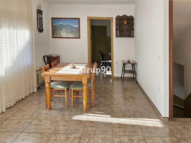 Encantadora casa de pueblo en Guimerà – historia, tranquilidad y vistas únicas — 2