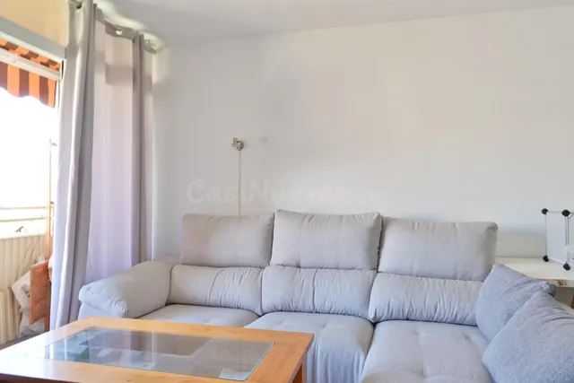 Bonito piso reformado de cuatro dormitorios en la zona de Sa - foto 2