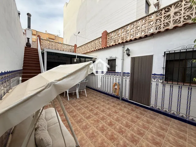 Espectacular casa pareada reformada en san vicente del raspeig: 142m2, 5 dormitorios, patio y terraza con solárium — 43