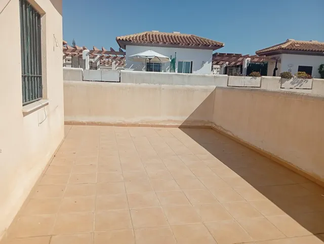 Amplio Piso de 2 habitaciones en el Corazón de Vera — 12