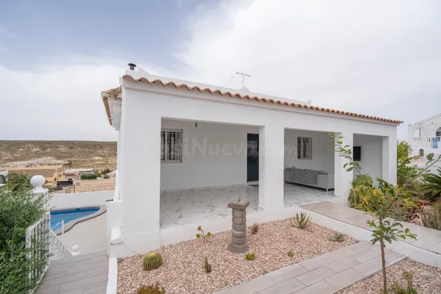 Villa Fortuna Deluxe totalmente reformada de 4 dormitorios y - foto 3