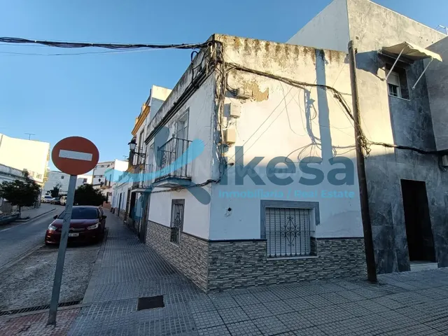 Venta de Casa Adosada en Lora del Río - Sevilla - foto 5
