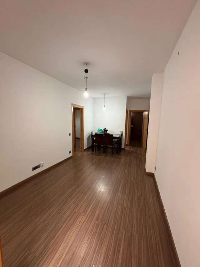 Piso Semireformado en El Raval, Barcelona por €295,000 — 7