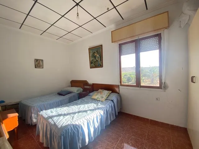 Terreno rústico 6.552m2 con una casa — 7