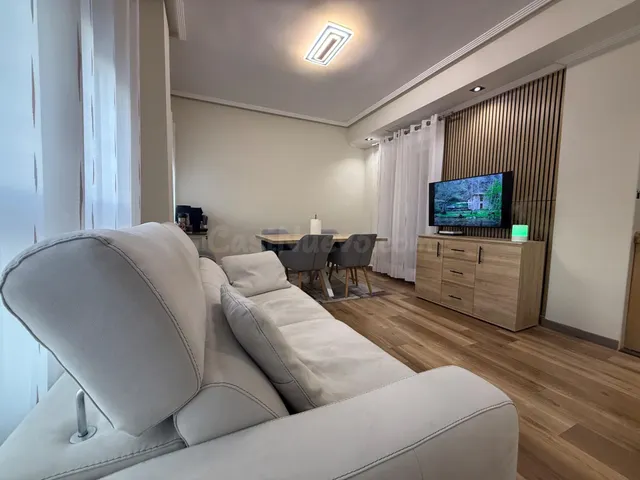 Planta baja lista para entrar a vivir con patio en El Altet  - foto 2
