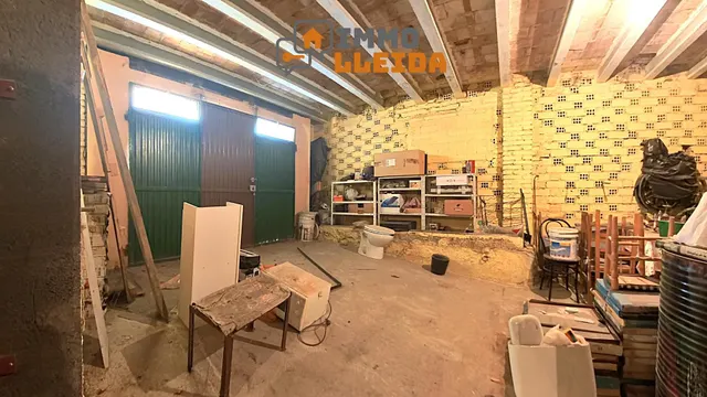 OPORTUNIDAD Casa en Binéfar con mucho espacio — 27