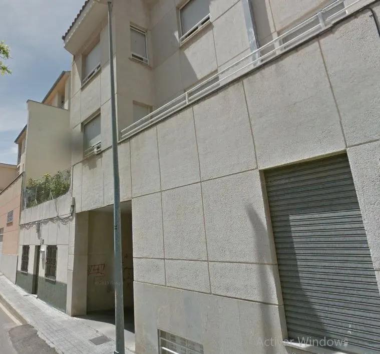Urbis te ofrece una plaza de garaje en venta en zona Barrio Blanco, Salamanca.