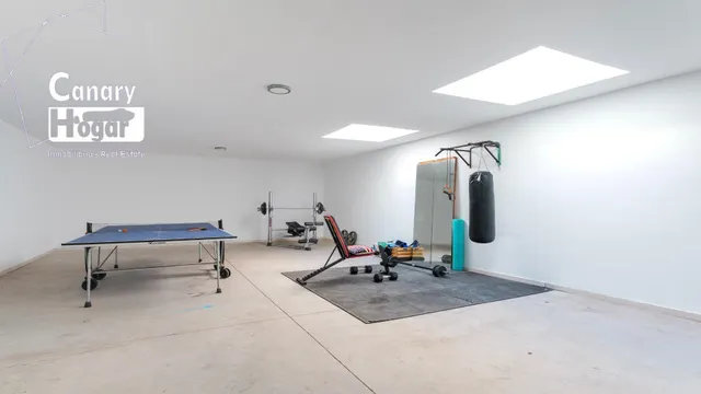 Villa moderna en venta en el Madroñal de Fañabe,  Adeje . — 40