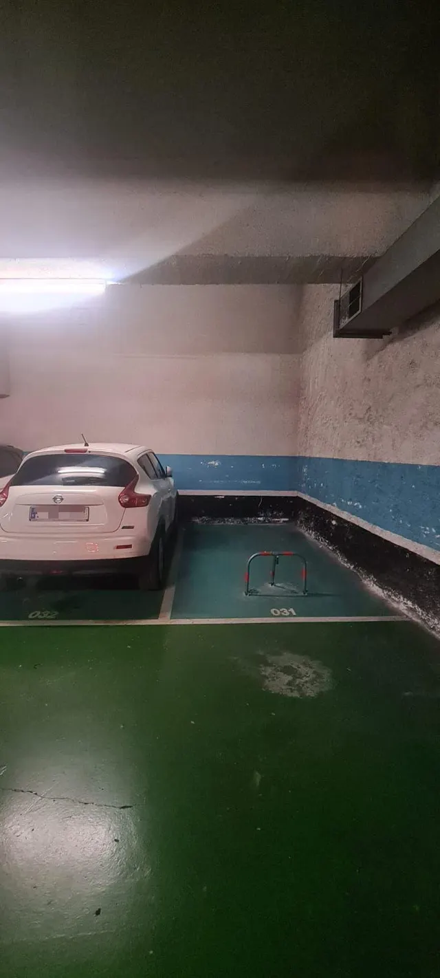 PARQUING EN VENDA, PRAT DE LA RIBA — 4