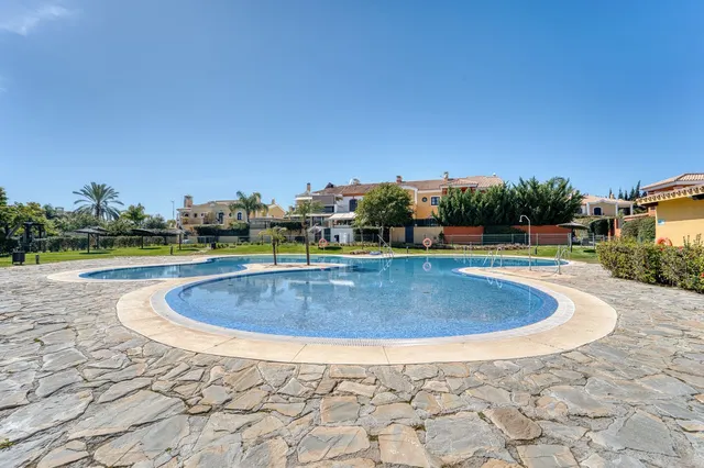 Chalet 5 habitaciones 418m² en venta - Marbella — 45