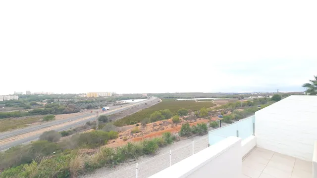 PRECIOSO Y LUJOSO QUAD CON PISCINA COMUNITARIA Y GARAJE PRIVADO — 20