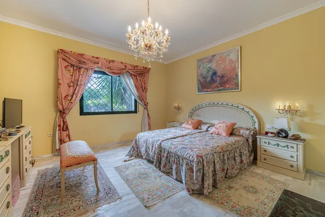 Chalet 4 habitaciones 682m² en venta - Marbella — 12