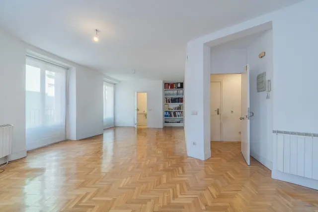 Piso  Ideal Para Reformar  Calle San Lorenzo — 7