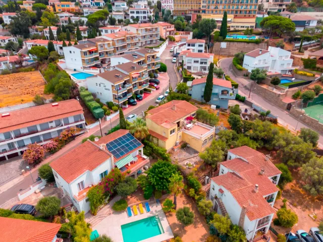 Casa o chalet independiente en venta en los Grecs - foto 2
