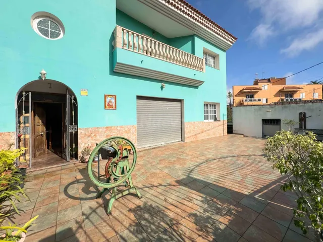 VENTA CASA/CHALET CON VISTAS AL MAR Y MONTAÑA — 2