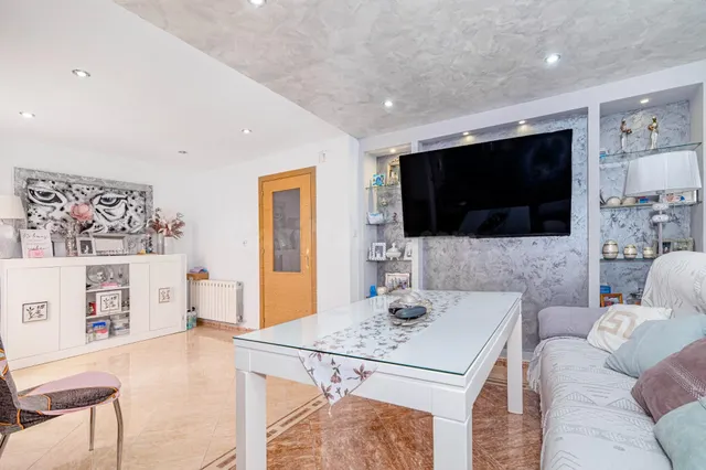 Espléndida Casa en Vega de Granada, ¡Listo para Entrar a Vivir por solo €199.990! — 5