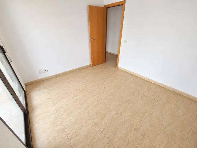 ¡DOS PISOS POR EL PRECIO DE UNO EN LA RÀPITA! UNA OPORTUNIDAD CON MÚLTIPLES POSIBILIDADES — 23