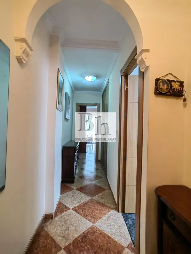 OPORTUNIDAD !!! EN VENTA PISO EN LA PAZ. — 14