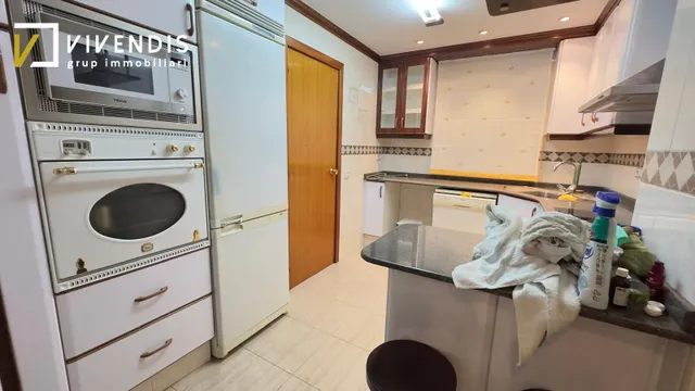 PISO DE ALQUILER - RECTORAT — 31