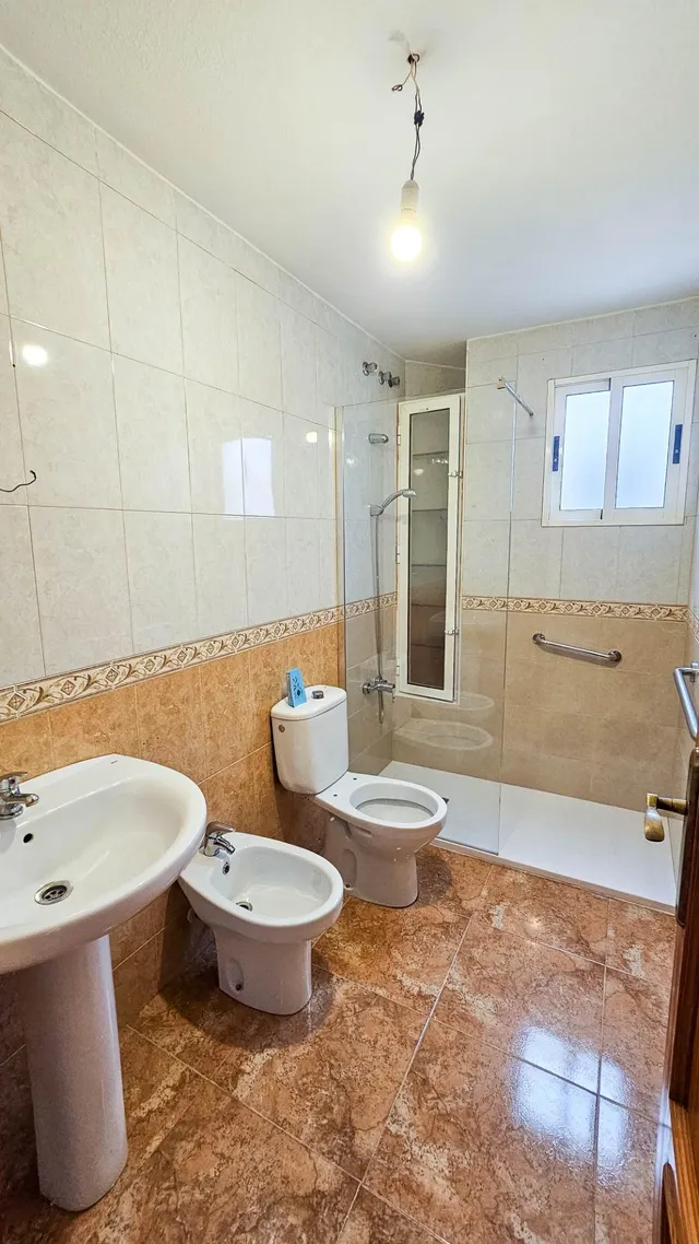 Luminoso apartamento con vistas al mar, 2 piscinas y opción de adquirir garaje — Torrevieja — 12