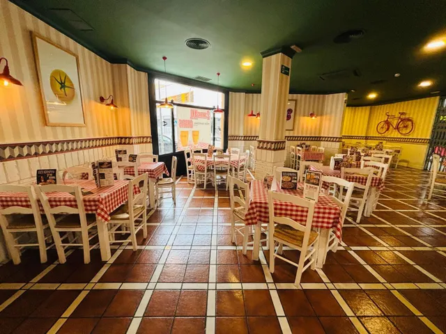 Ex. magnifico local comercial en zoco — 23