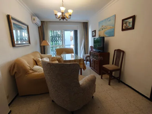 PISO EN ALQUILER DE TEMPORADA - foto 2