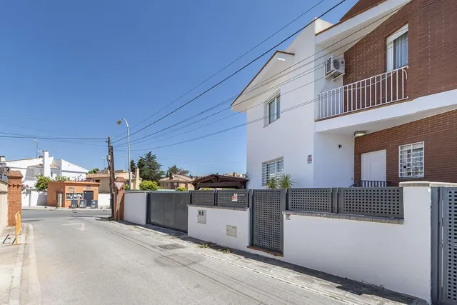 Gran casa con piscina en huetor vega — 36