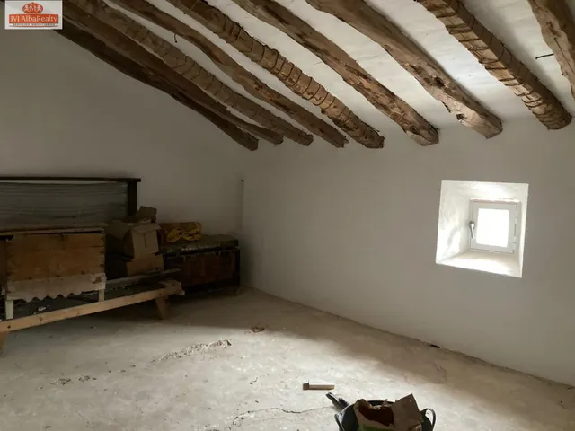 CASA EN PLANTA BAJA SEMIREFORMADA EN LAS CASAS DE JUAN NUÑEZ. — 37