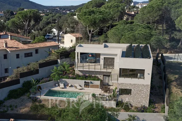 Obra nueva con piscina y magníficas vistas al mar y la monta - foto 4