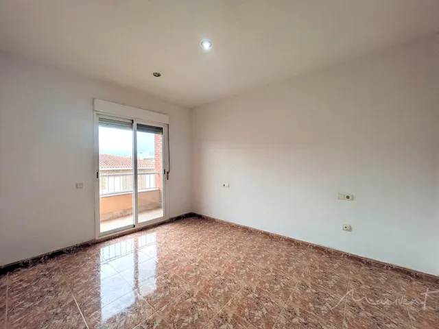 CASA ADOSADA EN VENTA AMPUESTA ZONA VALLETES — 10