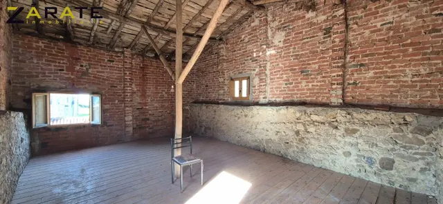SE VENDE ANTIGUO CONVENTO EN GURIEZO — 41