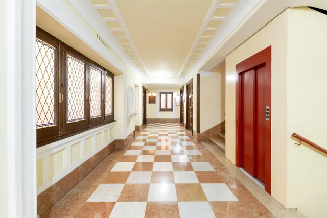 Gran vivienda en Plaza Los Campos - 7 habitaciones — 7