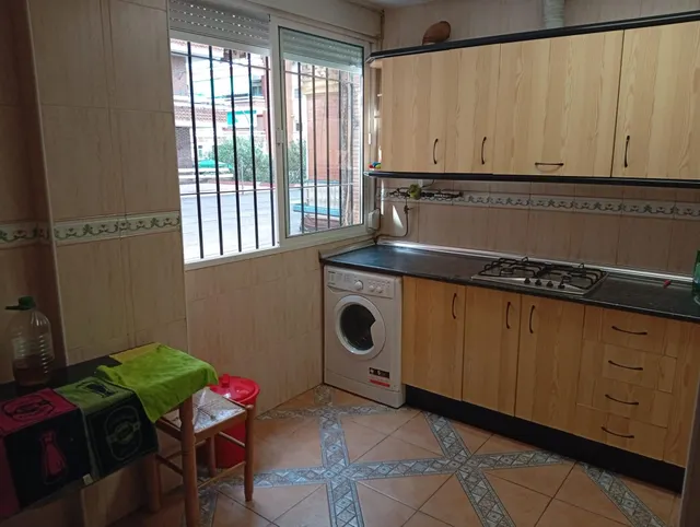 ¡Piso Ideal para Estudiantes junto a la Parada de Metro Villarejo! ref: DLR280 — 8