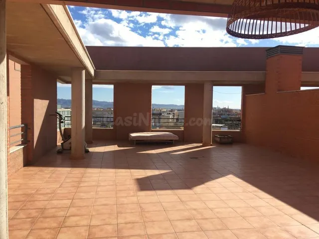 ÁTICO 3 DORM + 2 BAÑOS CON GARAJE Y CON TERRAZA DE 80 m2 - foto 3