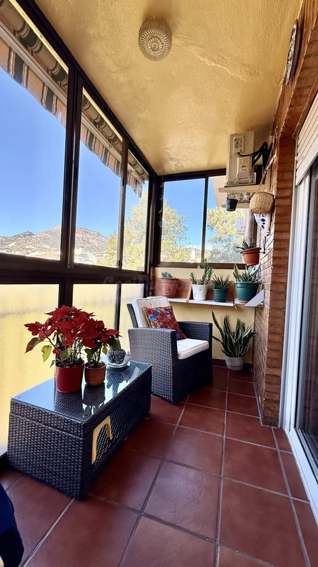 Venta de piso con cuatro dormitorios en Benalmádena, Málaga, - foto 4